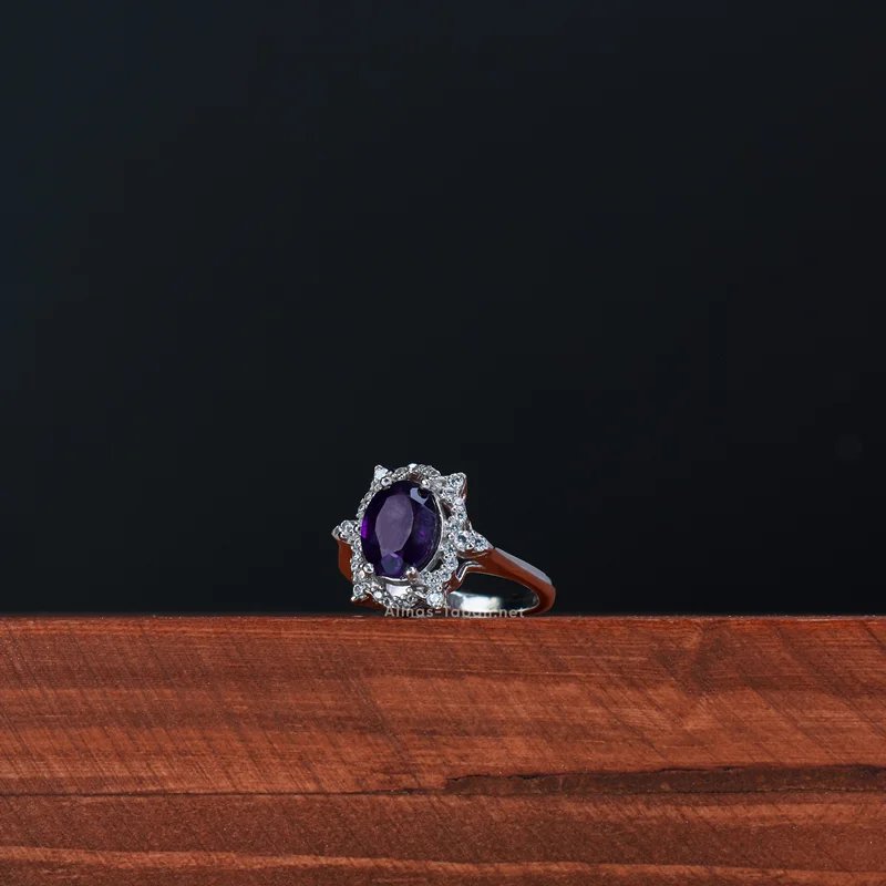 انگشتر اماتیست (کد 30 جشنواره)