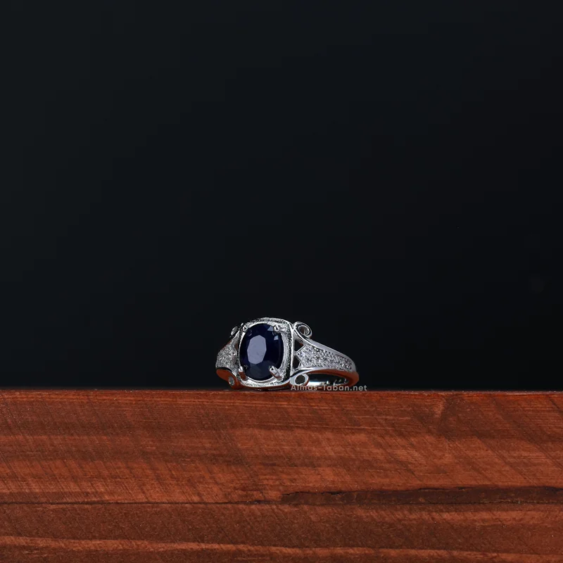 انگشتر یاقوت کبود (کد 28 جشنواره)