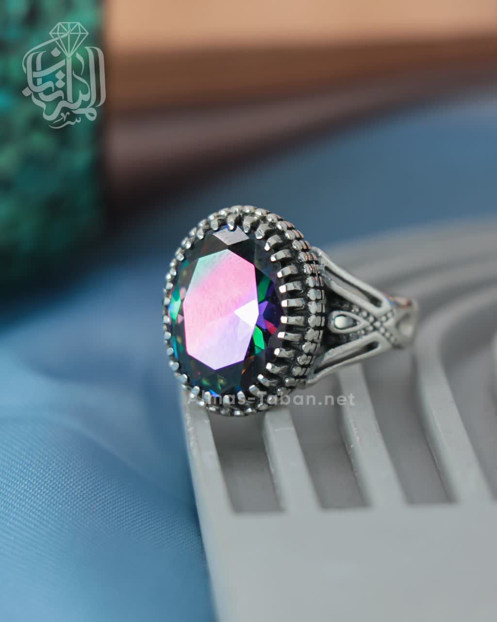 انگشتر توپاز هفت رنگ کد 2849