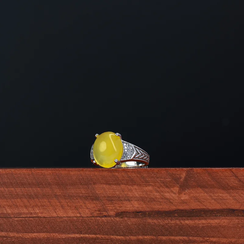 انگشتر عقیق زرد (کد 33 جشنواره)