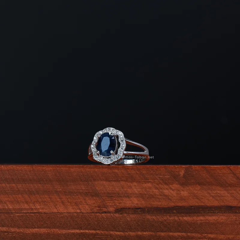 انگشتر یاقوت کبود (کد 27 جشنواره)