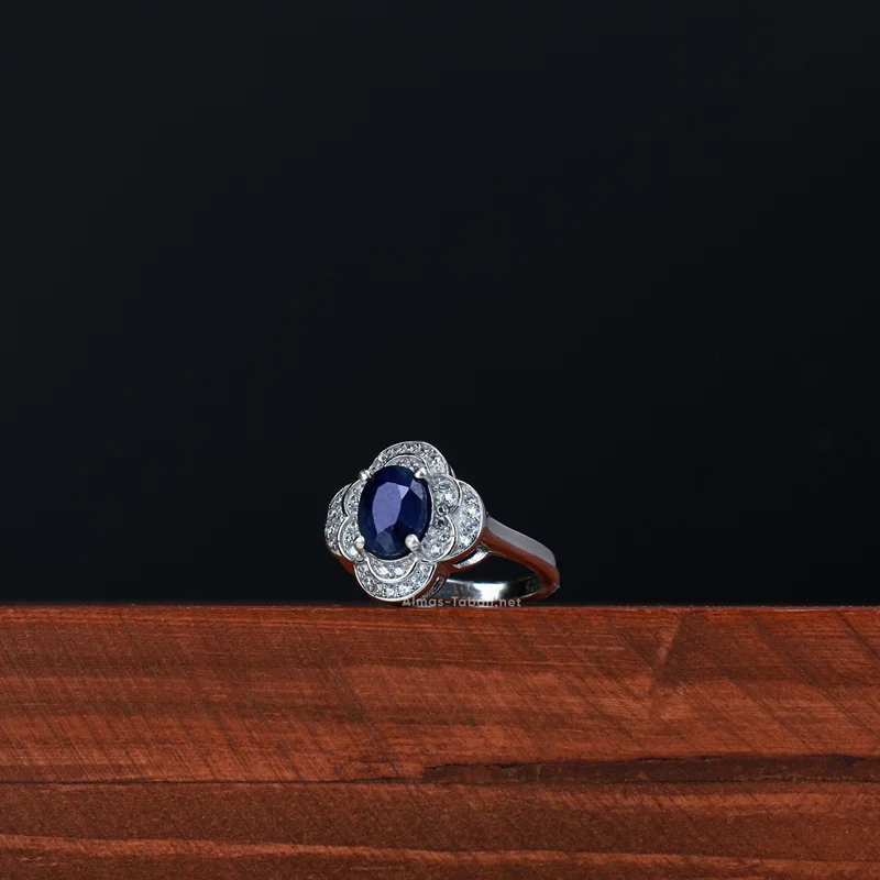 انگشتر یاقوت کبود (کد 26 جشنواره)