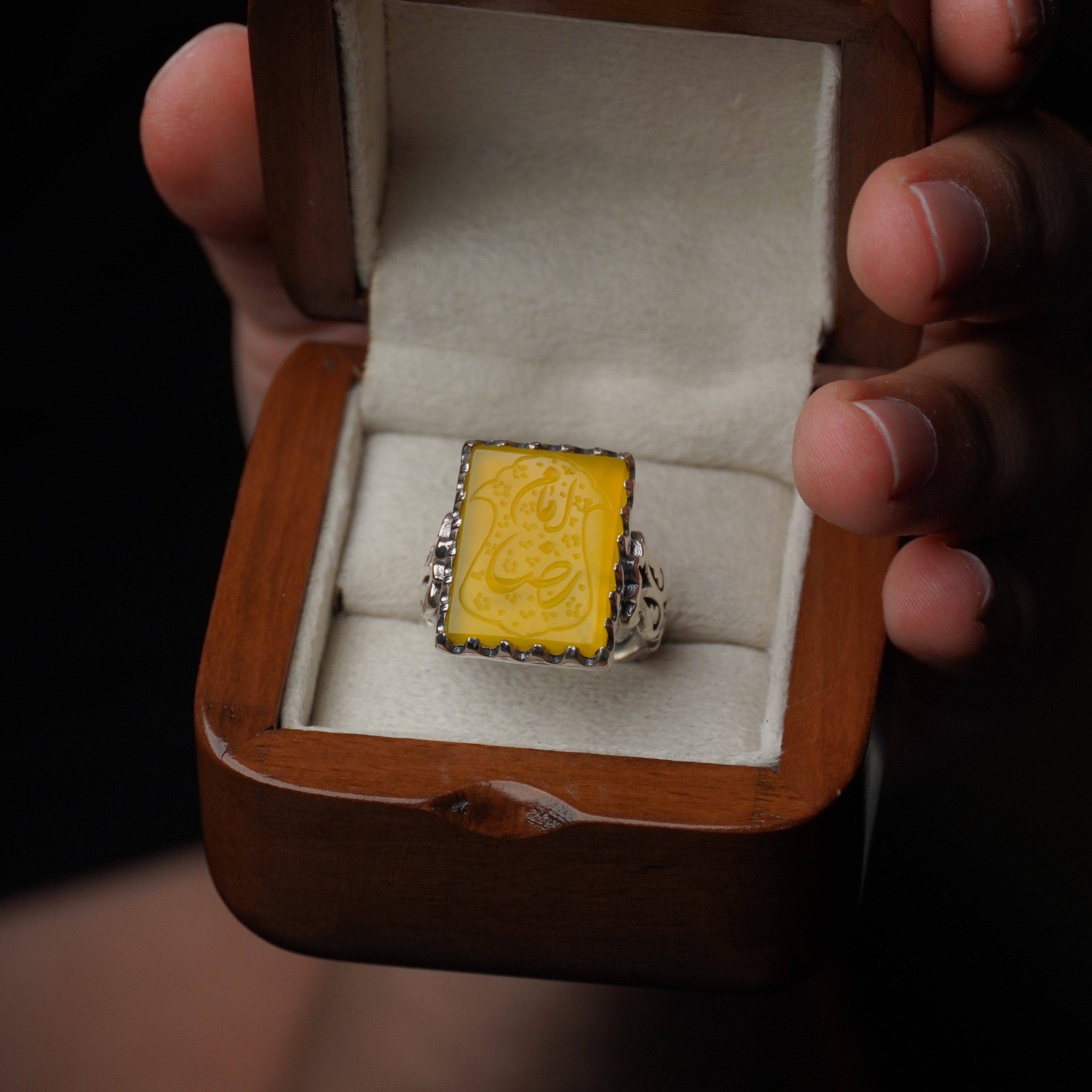 انگشتر مردانه عقیق زرد کد 1318