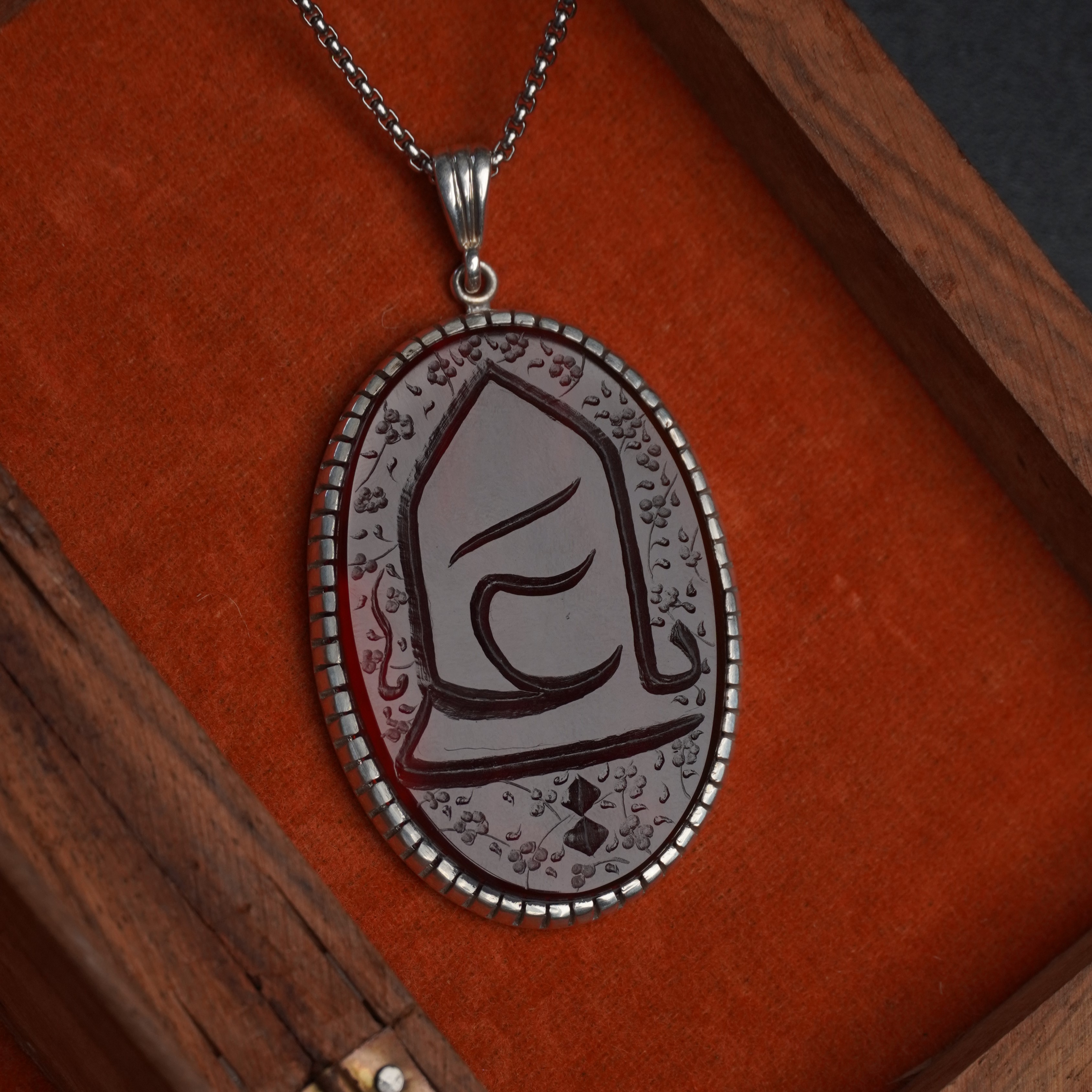 گردنبند مردانه عقیق سرخ کد 1311